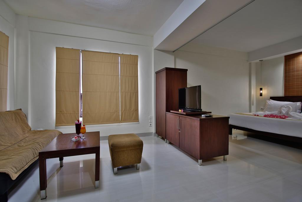 The Jayakarta Anyer Hotel Buitenkant foto