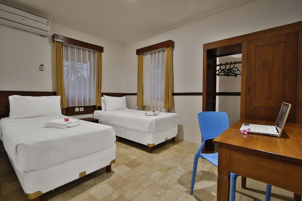 The Jayakarta Anyer Hotel Buitenkant foto
