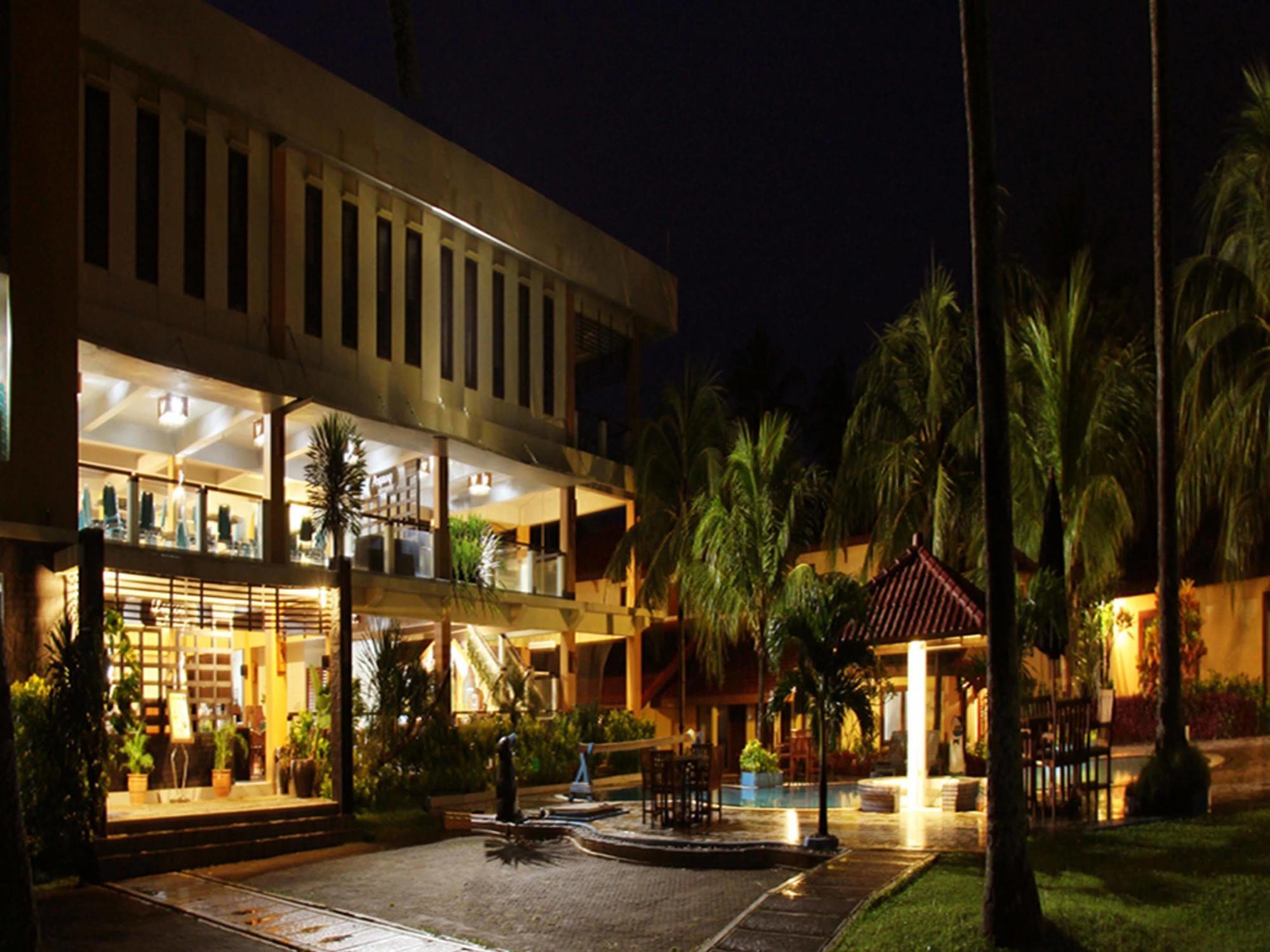 The Jayakarta Anyer Hotel Buitenkant foto